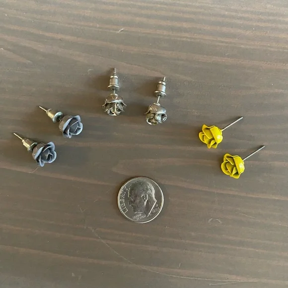 Urban Outfitters Metal Rose Stud Earrings- Set of 3 - Picture 3 of 3